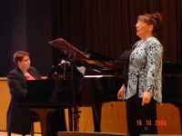 Konsertissa Sirkka Heiskanen ja Pivi Mkel